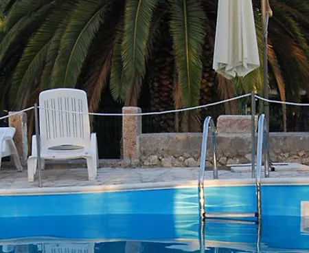 Bed & Breakfast Neeton 3*
